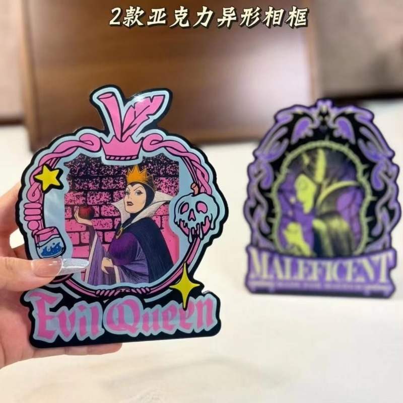 Evil Queen Villain Series Card - Lanyard Badge Holder review and price